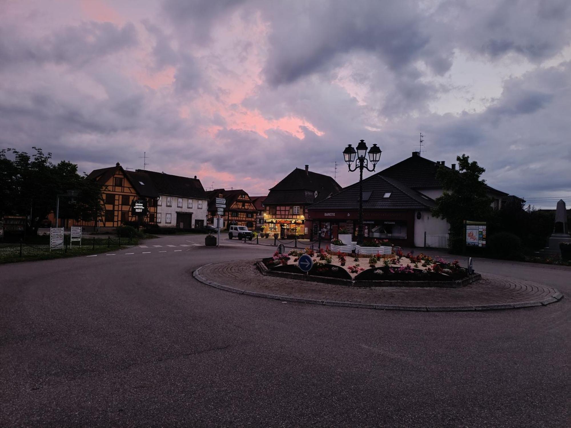 Le Guiness Proche Europa Park Et Rulantica Apartment Boofzheim Bagian luar foto